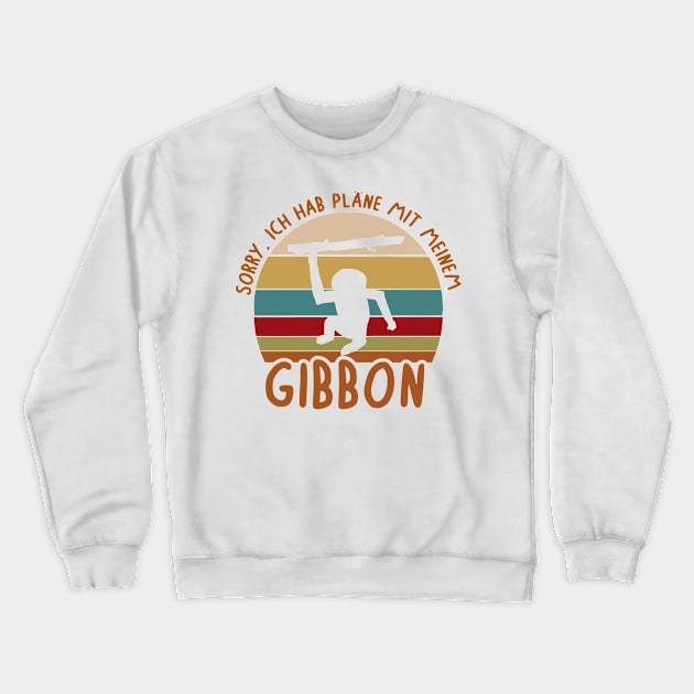 Sunset Retro Gibbon Pläne Tiere Design Fan Crewneck Sweatshirt by FindYourFavouriteDesign